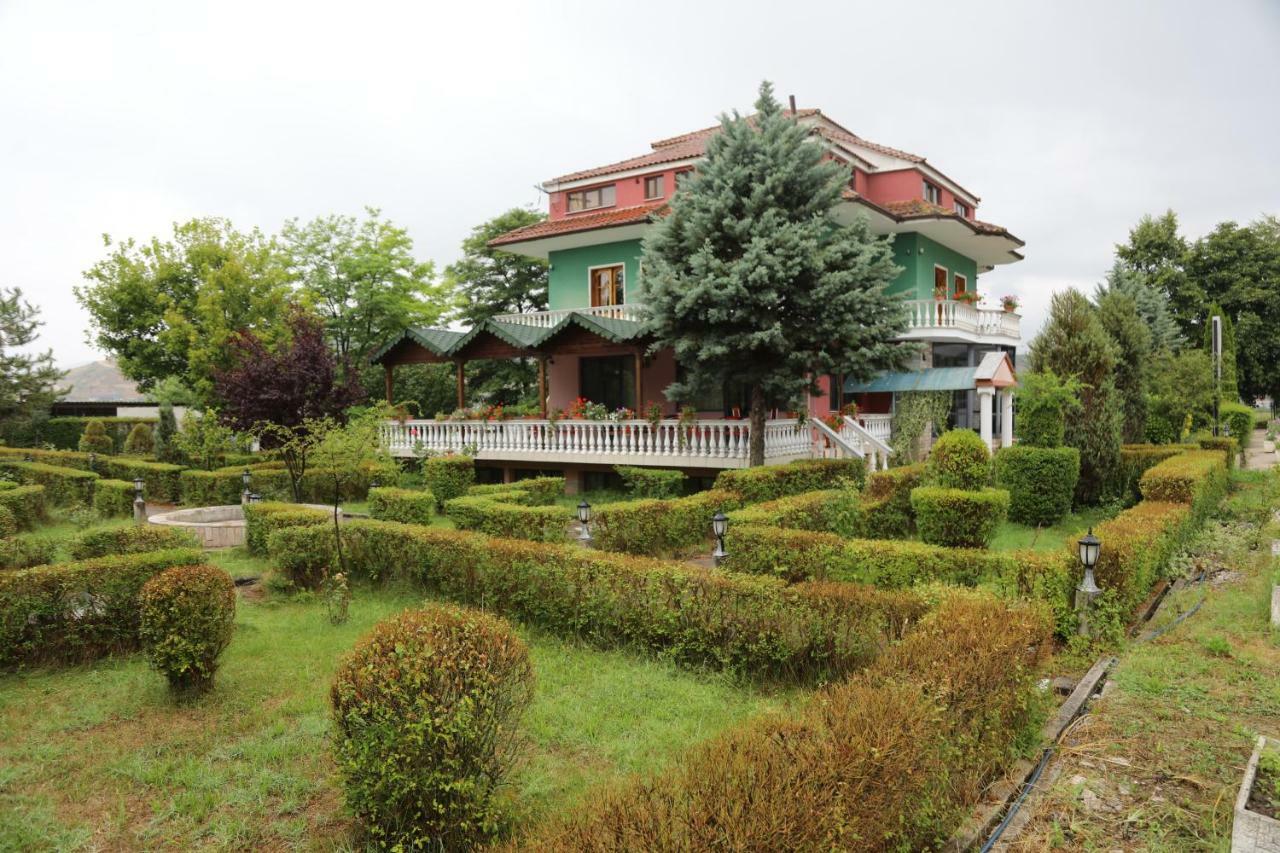 Hotel Villa Kabashi Корча Экстерьер фото